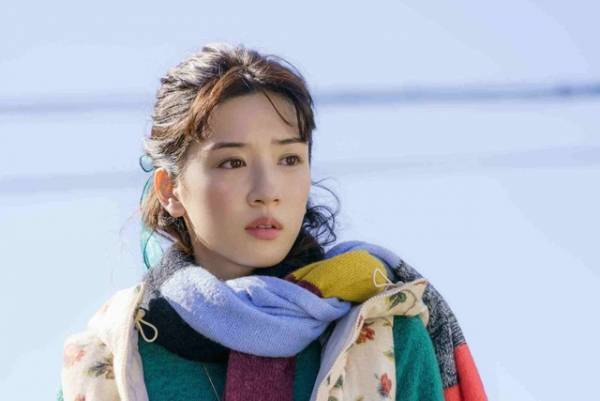 田中圭の温かい眼差し、石原さとみの妖艶な笑み…『そして、バトンは渡された』場面写真