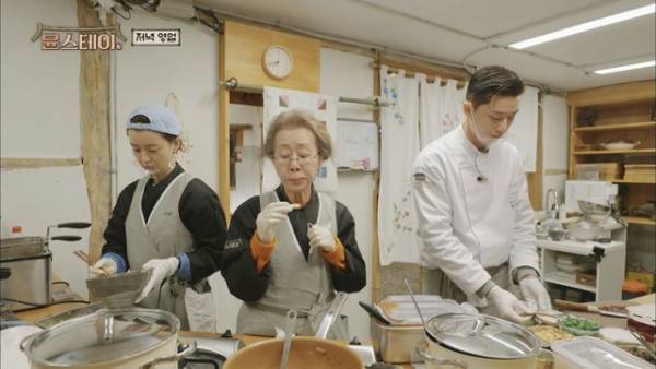 チェ・ウシク参加、民泊バラエティ「ユンステイ」DVD-BOXリリース