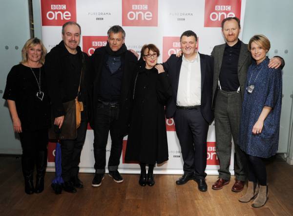 「SHERLOCK／シャーロック」の大家さん役女優ユーナ・スタッブスが死去、84歳