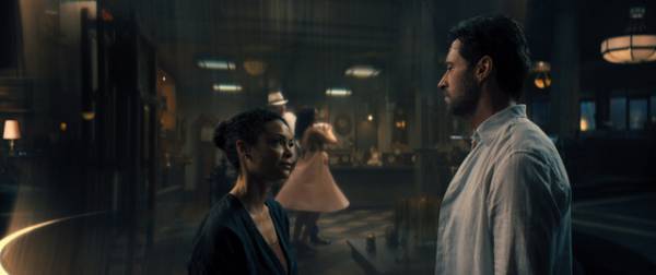 ヒュー・ジャックマン「劇場で観てもらうべき作品」『レミニセンス』ワールドプレミアに歓喜