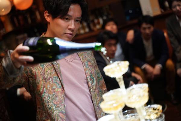 【インタビュー】鈴木おさむが明かす「酒癖50」制作秘話「ドス黒く輝くものを作りたい」