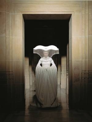 石岡瑛子の貴重な回顧展、展示アーカイブが3月までオンライン公開