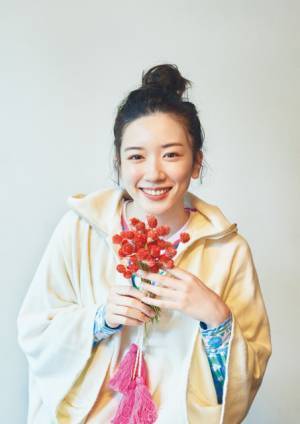 永野芽郁の季刊誌「team mate」表紙＆収録カット公開