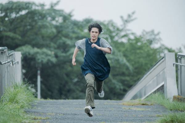 細田佳央太が全力疾走！『子供はわかってあげない』本編映像