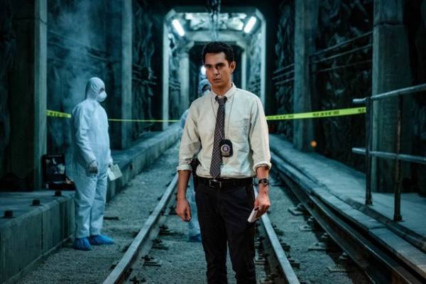 クリス・ロックの“相棒”は人気海ドラで注目の俳優マックス・ミンゲラ『スパイラル：ソウ オールリセット』