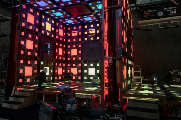 ヴィンチェンゾ・ナタリ監督「リメイクとしてうまくいった」『CUBE』舞台裏を公開