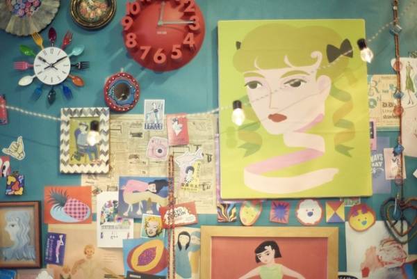 小松菜奈“さつき”のお部屋公開！『ムーンライト・シャドウ』ポップなインテリアにも注目