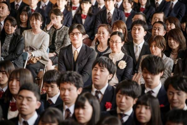 永野芽郁、卒業式シーンでピアノ伴奏に挑戦『そして、バトンは渡された』現場レポ