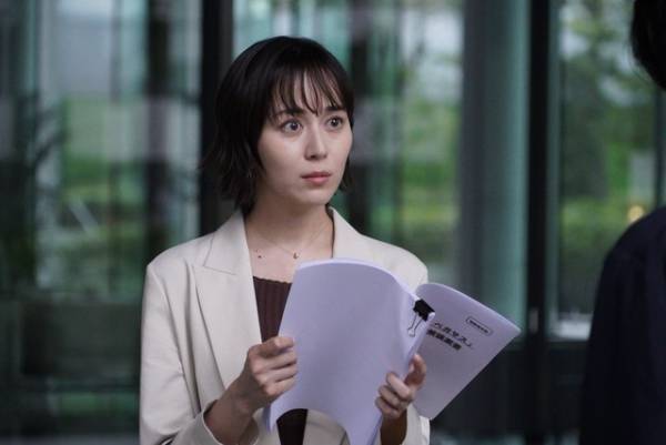 「推しの王子様」第9話、比嘉愛未“泉美”とディーン・フジオカ“光井”のキスに「あんな綺麗なキスシーン見たことない」の声