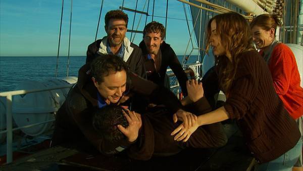 地球上の全陸地が沈む!? スペイン発サバイバル海洋ミステリー「ロスト・イン・オーシャン」予告編