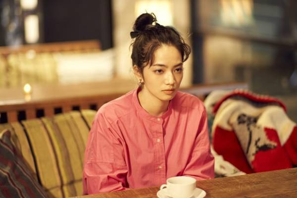 小松菜奈“さつき”の物語を別の角度から…『ムーンライト・シャドウ』コラボソングMV