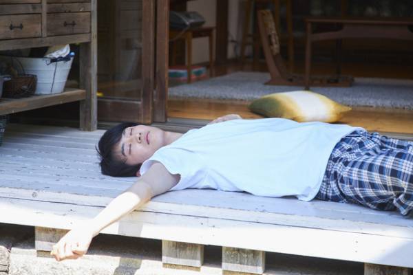 黒木華＆杉野遥亮“姉弟”のオンオフ場面写真到着！「僕の姉ちゃん」配信開始