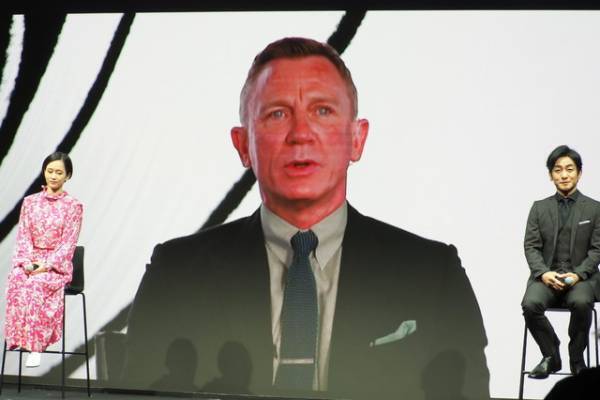 片岡愛之助＆前田敦子、生ボンド＝ダニエル・クレイグに大興奮「本当にラストですか？」