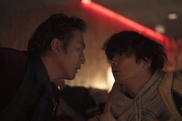 森山未來“佐藤”の様々な出会いと別れ…『ボクたちはみんな大人になれなかった』場面写真