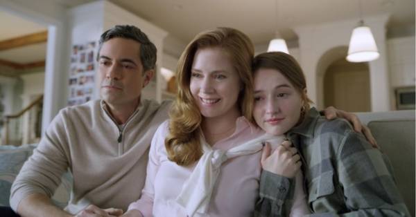 『ディア・エヴァン・ハンセン』“心震わす歌声”響く予告映像＆家族の場面写真が到着