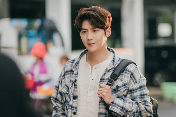 「海街チャチャチャ」キム・ソンホ、愛すべき“ホン班長”を語る「自分もこんな人間になれたら」