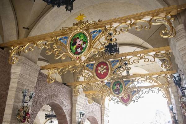 【ディズニー】待ち焦がれた季節がやってくる！パークのクリスマスが来月スタート