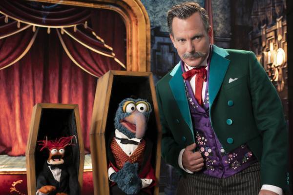 ハロウィーンの夜に珍騒動？「マペット」最新作配信「Muppets Haunted Mansion」