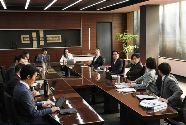 「日本沈没―希望のひと―」 小栗旬の演技に「一気に引き込まれた」などの声、國村隼“世良”には「圧が凄い」の反応