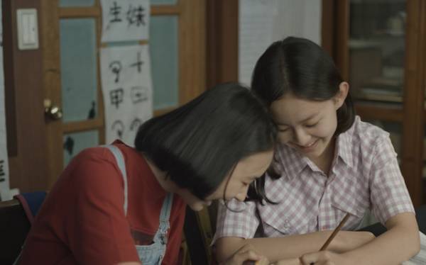 少女たちが紡ぐ“私たち”の物語　『はちどり』『生きのびるために』ほか国際ガールズ・デーに観たい映画3選