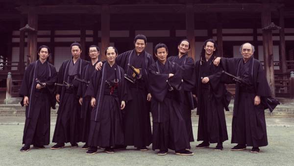 岡田准一＆鈴木亮平＆山田涼介ら“新選組”オフショット『燃えよ剣』