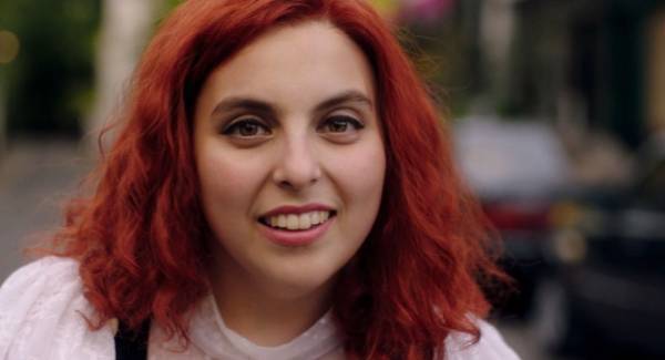 国際ガールズ・デーにビーニー・フェルドスタインがエール！『ビルド・ア・ガール』