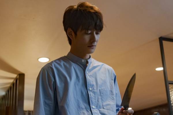 岡田将生、新たな“狂気”見せる!?　エクストリームホラー『聖地X』場面写真解禁