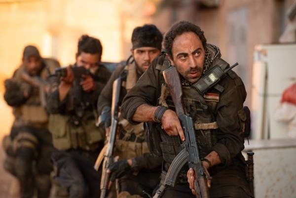 独自の戦闘を続ける特殊部隊の真の目的とは？『モスル～あるＳＷＡＴ部隊の戦い～』予告編