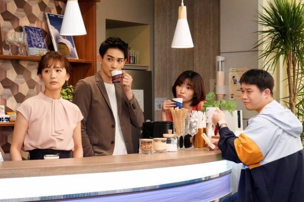 「SUPER RICH」1話 江口のりこ“衛”に「存在感すごかった」、赤楚衛二“優”に「良さが滲み出てる」の声