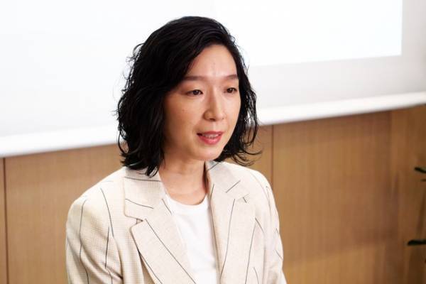 「SUPER RICH」1話 江口のりこ“衛”に「存在感すごかった」、赤楚衛二“優”に「良さが滲み出てる」の声