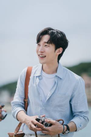 シン・ミナ、キム・ソンホとの雨のシーンは「苦労が報われた」“癒し”のラブストーリー「海街チャチャチャ」を語る