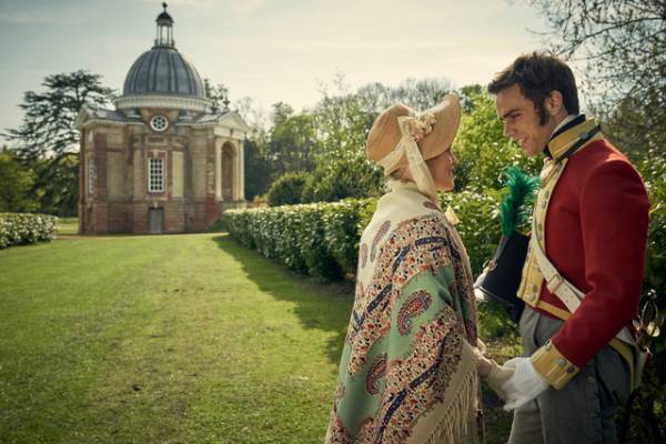 アフタヌーン・ ティー文化の始まりも！英ドラマ「ベルグレービア」原作者ジュリアン・フェローズ語る