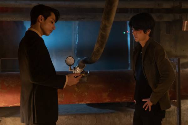 ソ・イングク、命がけの盗油作戦に挑む『パイプライン』迫力の予告編