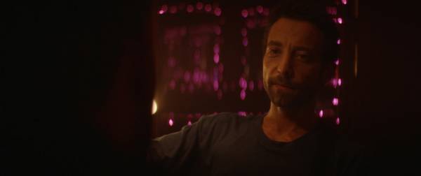 芸術家が主人公に持ち掛ける“悪魔”の契約…『皮膚を売った男』本編映像