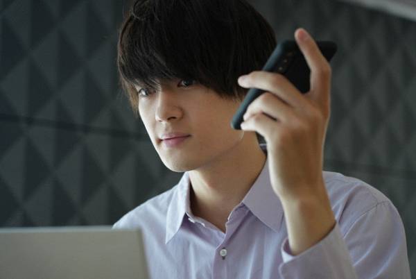 「真犯人フラグ」3話　佐野勇斗“一星”衝撃告白に「予想外すぎる」「妄想では？」などの声多数、桜井ユキ“朋子”謎行動も注目集める