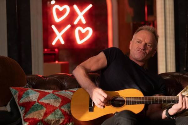 セレーナ・ゴメス＆Wマーティンの“実録犯罪マニア”が謎解き開始「マーダーズ・イン・ビルディング」場面写真