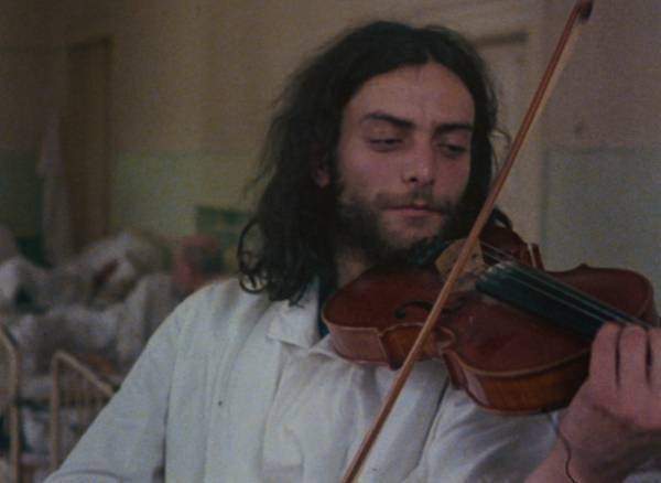 タル・ベーラ監督『サタンタンゴ』以前の日本劇場未公開3作品一挙上映