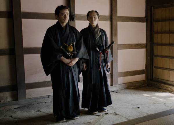 岡田准一“土方”の「可愛らしくてシャイ」な一面捉えた『燃えよ剣』本編映像