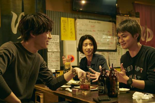 北村匠海「僕の ''本物の青春 ''と重なる」『明け方の若者たち』“マジックアワー”のような場面写真