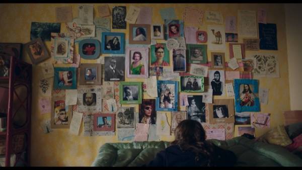 「ハリポタ」「若草物語」やUKロック…『ビルド・ア・ガール』がより楽しめるトリビア10選