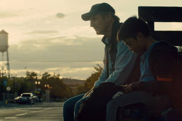 “元狙撃兵”リーアム・ニーソンが少年と決死の逃避行！『マークスマン』予告編＆場面写真