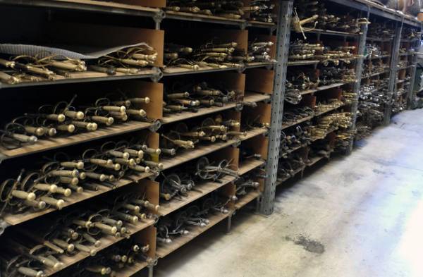 ハリウッド映画界の悲劇・拳銃誤射事故はなぜ起こってしまったのか…撮影現場にあった事故前の予兆