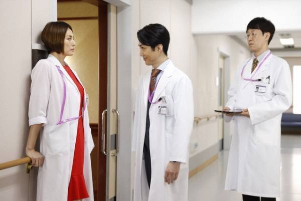 「ドクターX」4話、凰稀かなめの歌に感動の声あふれる…遠藤憲一“海老名”に衝撃も