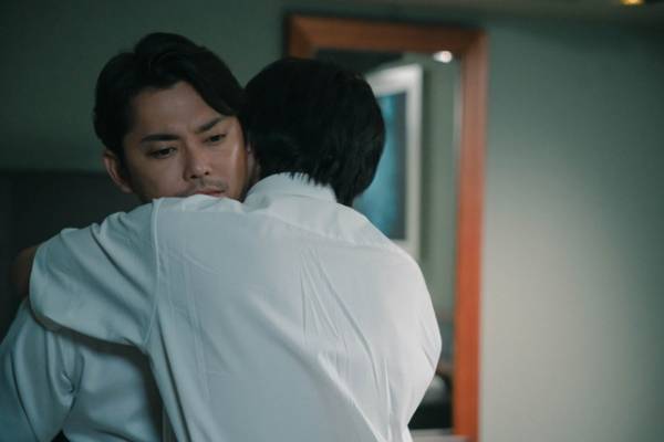 神尾楓珠、今井翼を抱きしめる…『彼女が好きなものは』新写真解禁