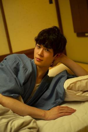 宮沢氷魚、2022年版日めくりカレンダー発売　お気に入りカットも到着