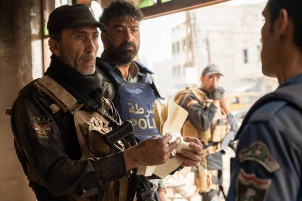 「アベンジャーズ」ルッソ兄弟も太鼓判！長編初監督作にベテランスタッフ勢集結『モスル～あるSWAT部隊の戦い～』