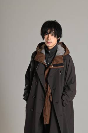 成田凌主演ドラマ「逃亡医F」1月スタート！ 指名手配中の天才外科医に