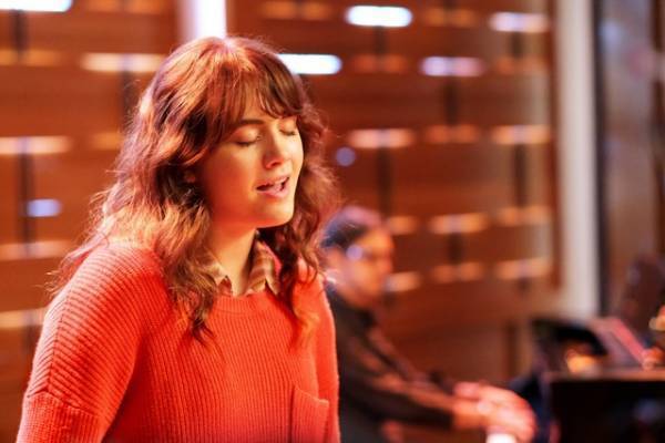 手話で「愛してる！」家族への愛が溢れる『コーダ』場面写真到着