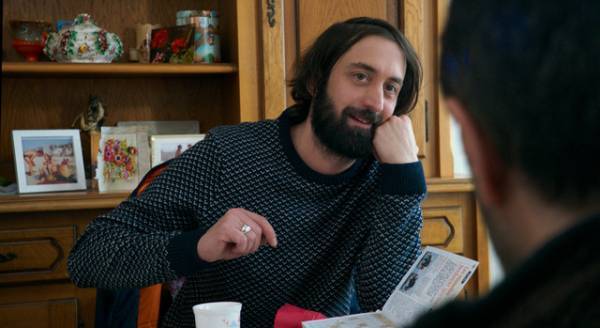 『ローラとふたりの兄』困った兄たちとその妻、現代っ子…個性豊かな登場人物に注目