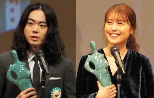 『花束』菅田将暉＆有村架純が最優秀賞受賞「リアリティがあり、もはや演じなくてもいいくらい」